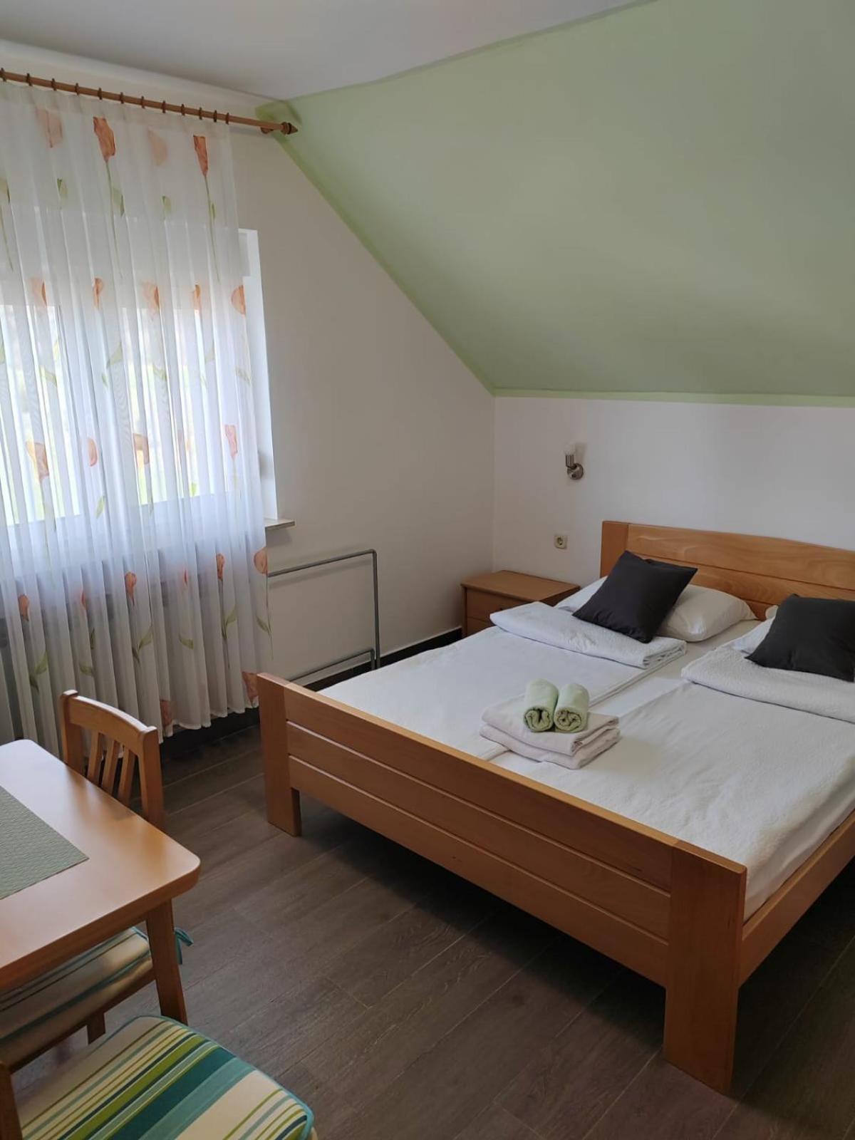 House Pljesevica Hotell Plitvička Jezera Eksteriør bilde